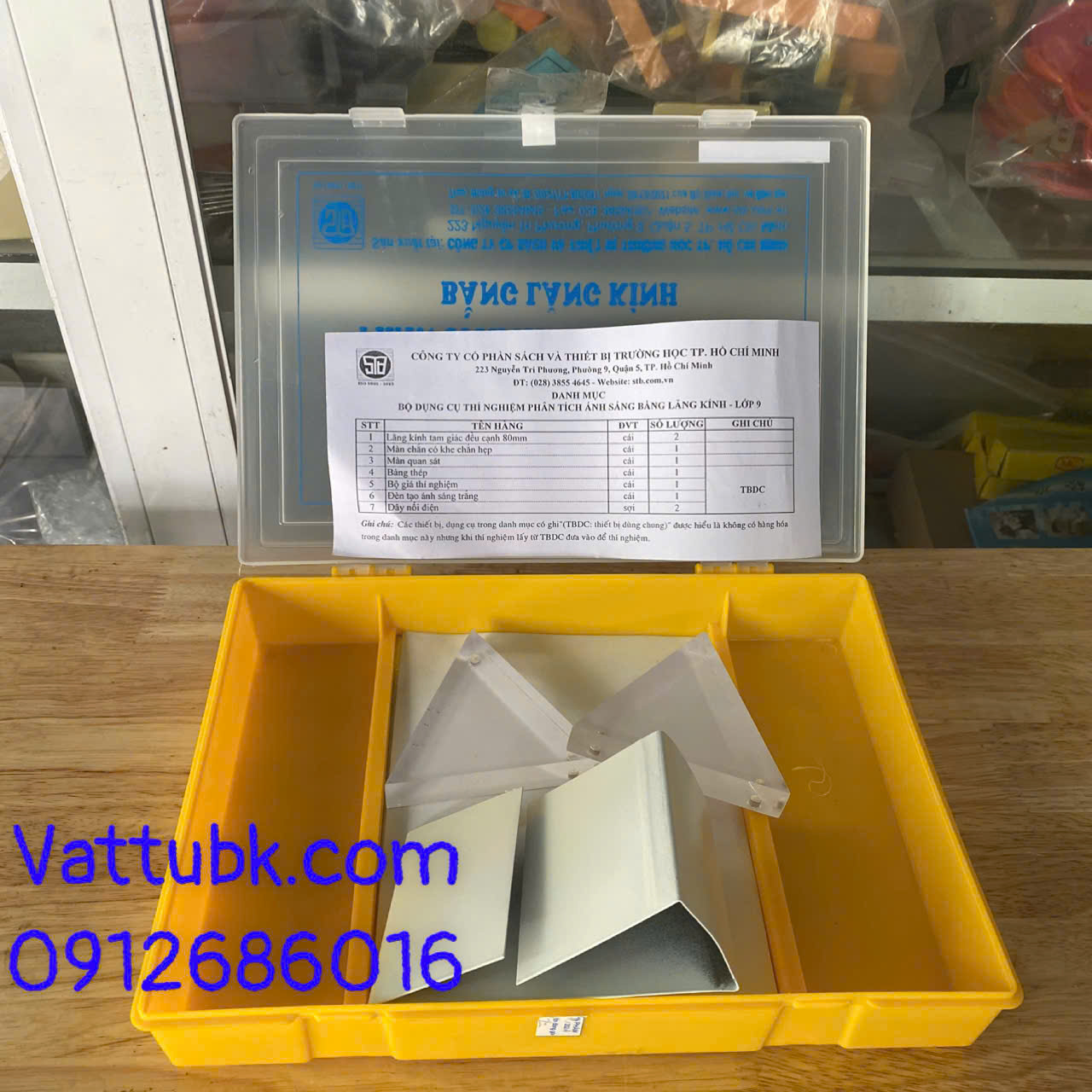 Phân tích ánh sáng trắng bằng lăng kính 1